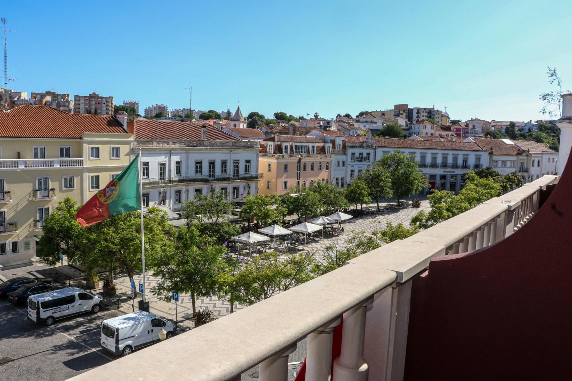 Hotel Dos Cavaleiros Torres Novas Eksteriør bilde